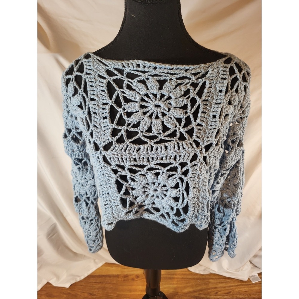 Cornflower Sweater- Lacy Flower Pattern Crochet Sweater Cropped Blue
